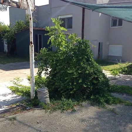 House With Garden In N.peramos Holiday home