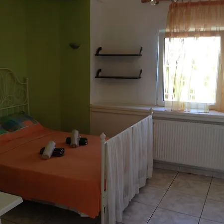 House With Garden In N.peramos Holiday home *
